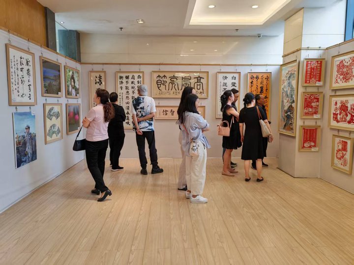 918博天堂·(中国区)官方网站集团纪委：翰墨绘清风 光影映廉心 以艺术之韵厚植廉洁文化根基